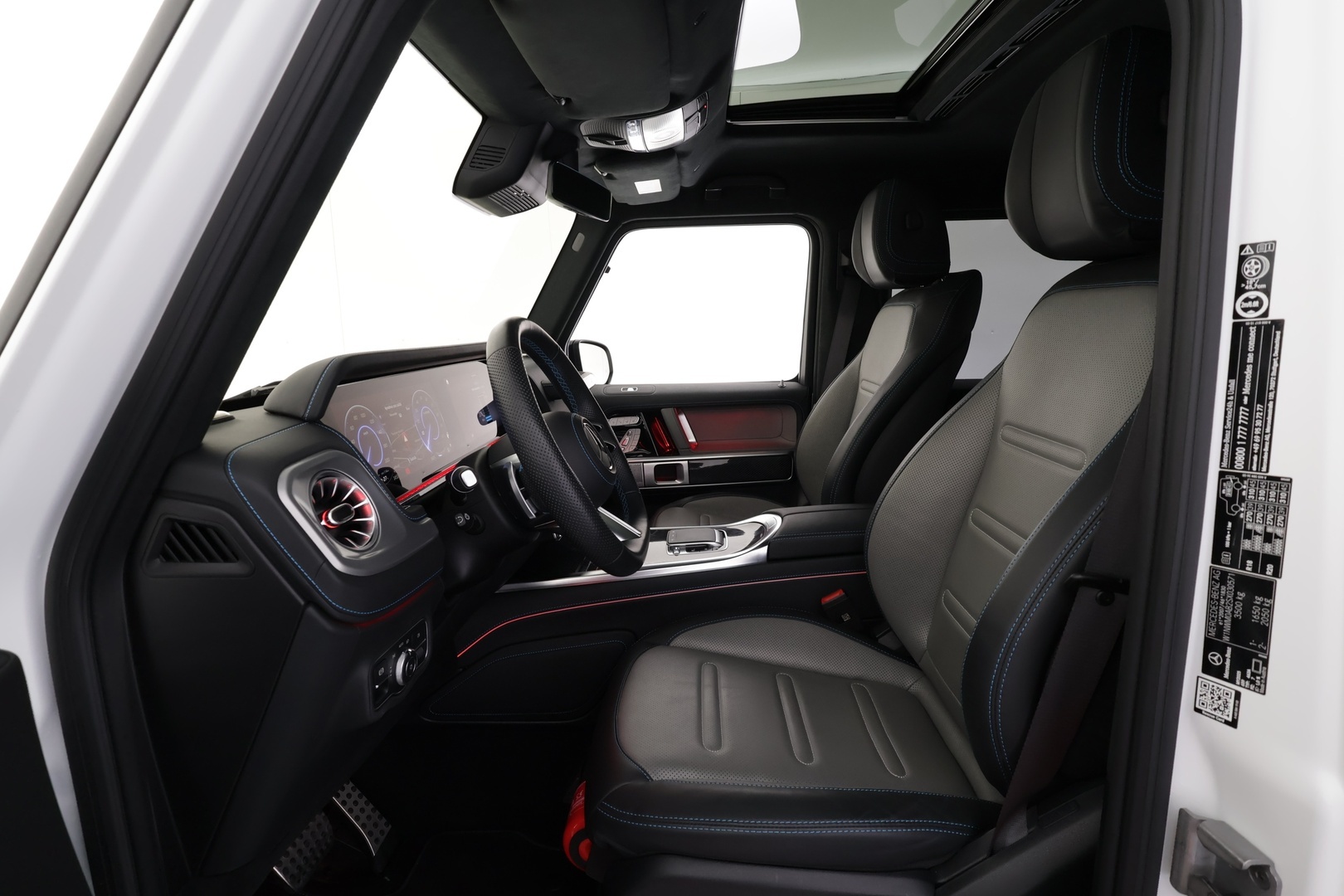MERCEDES-BENZ G 2025