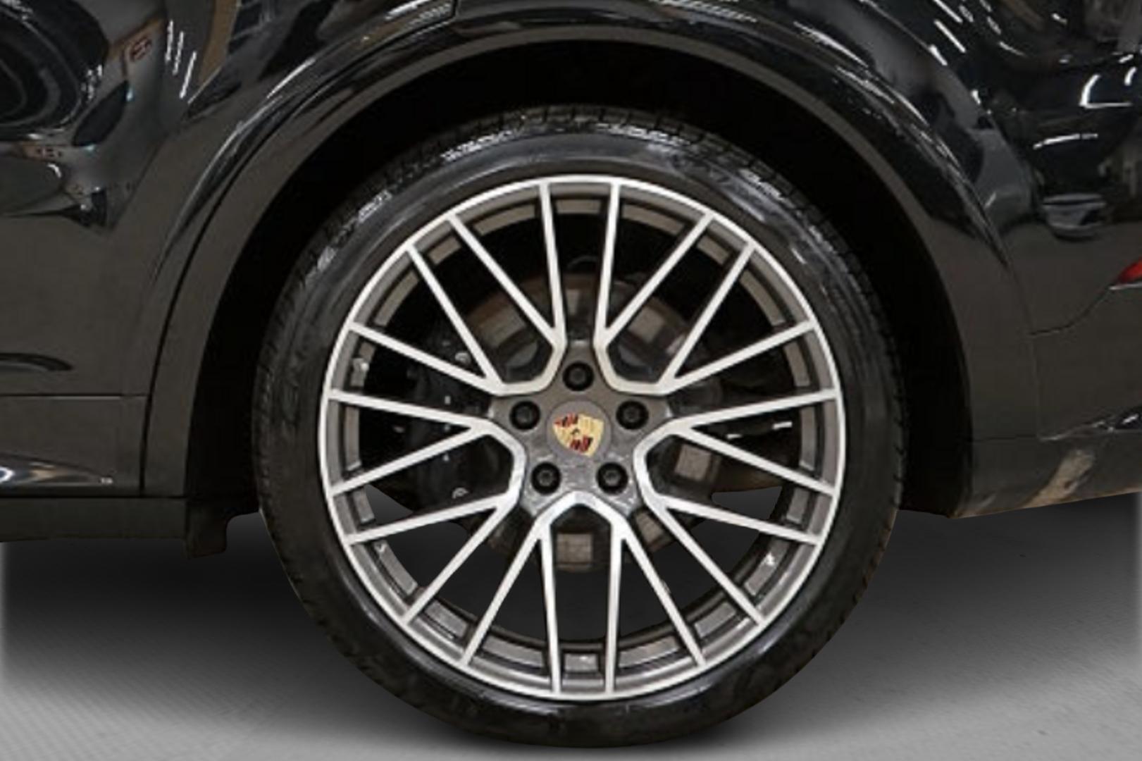 PORSCHE Cayenne 2023