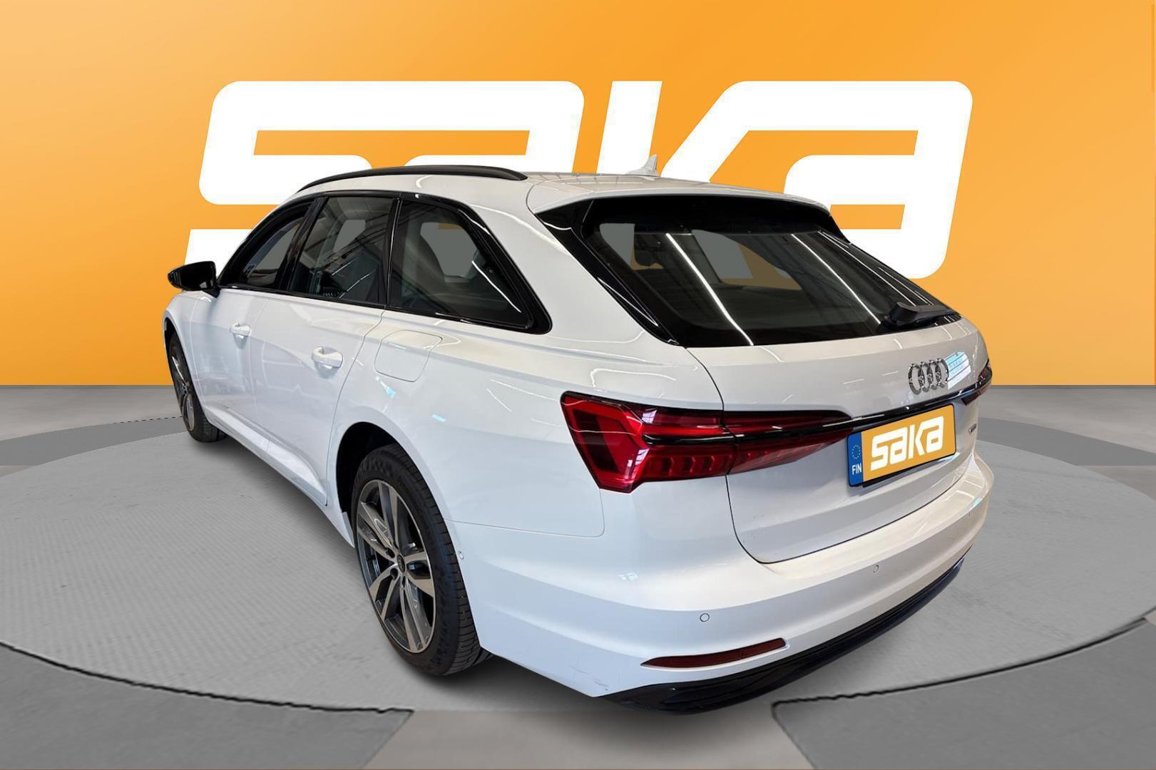 AUDI A6 2024