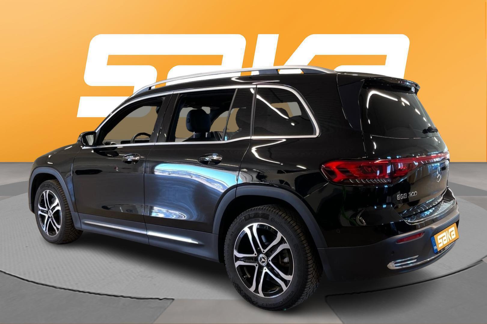 MERCEDES-BENZ EQB 2023
