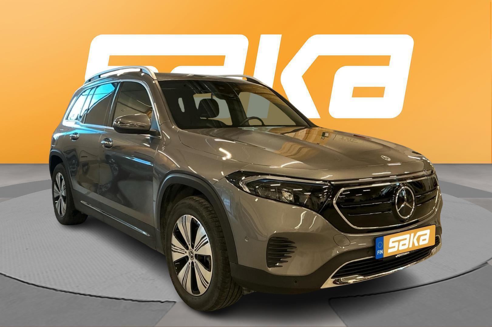 MERCEDES-BENZ EQB 2023