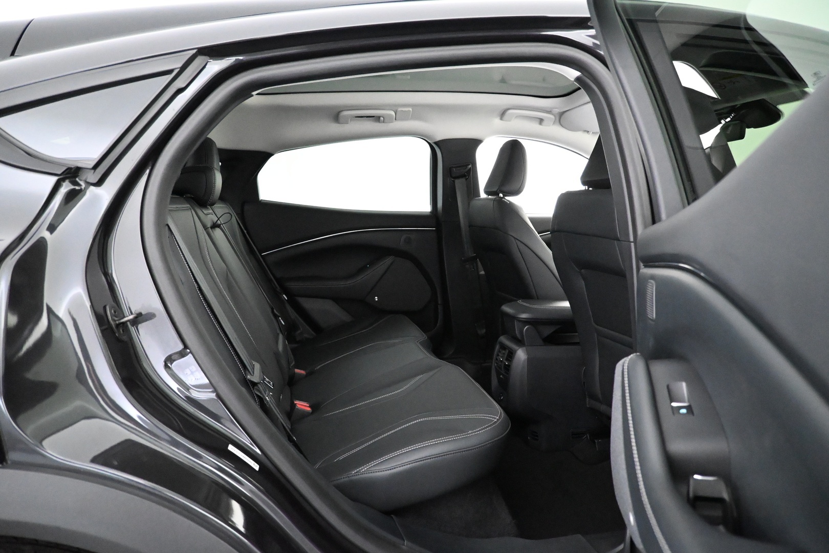 FORD Mustang Mach-E 2022