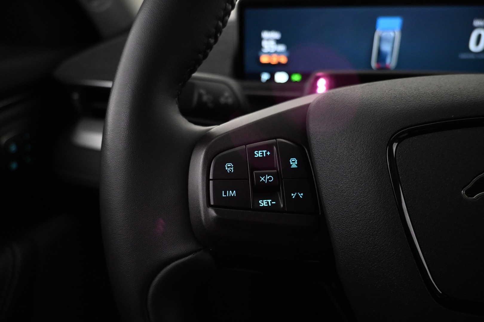 FORD Mustang Mach-E 2022