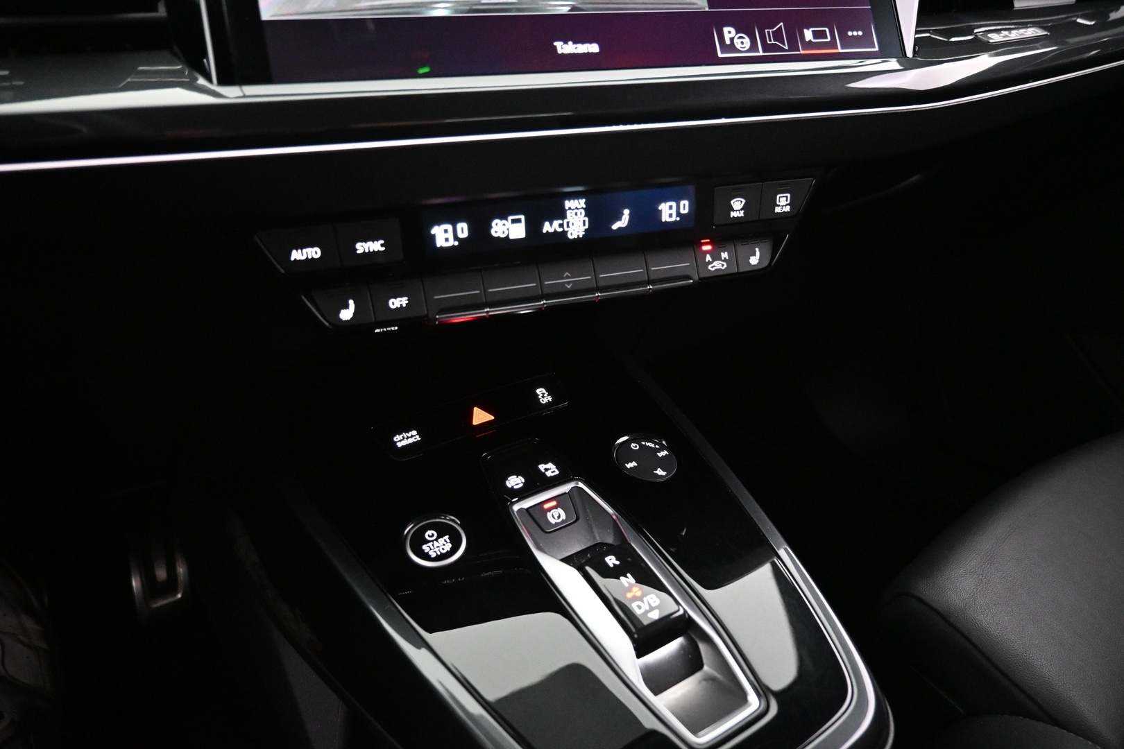 AUDI Q4 e-tron 2023