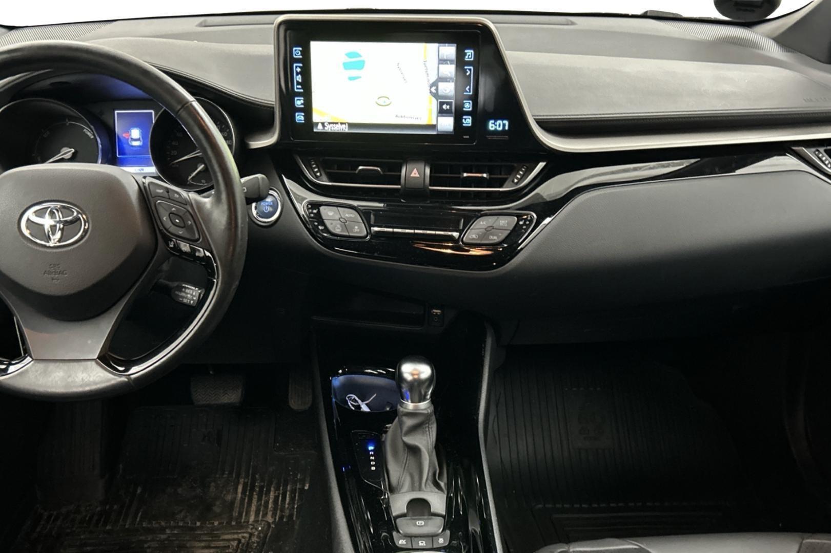 TOYOTA C-HR 2019