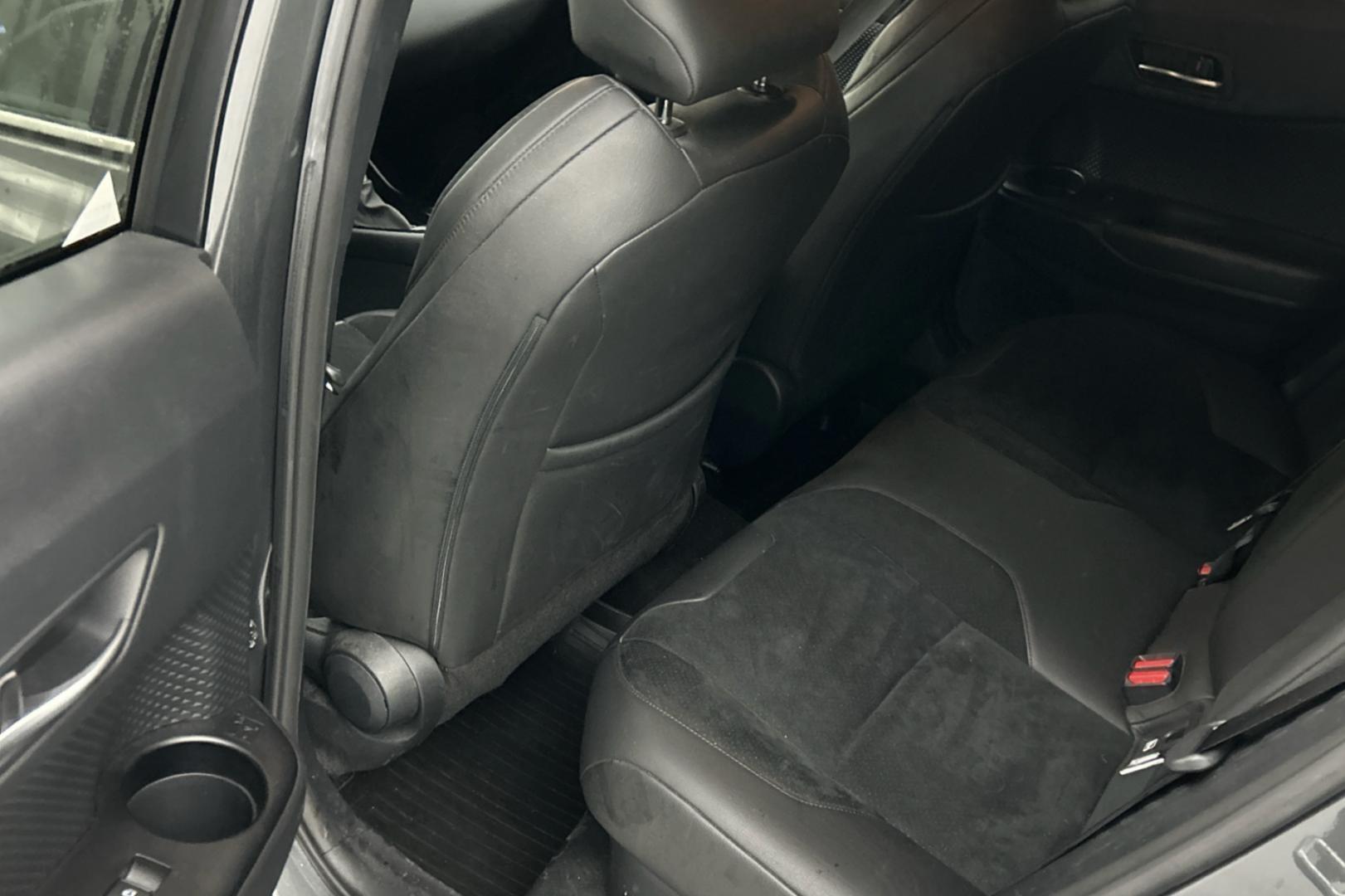 TOYOTA C-HR 2019