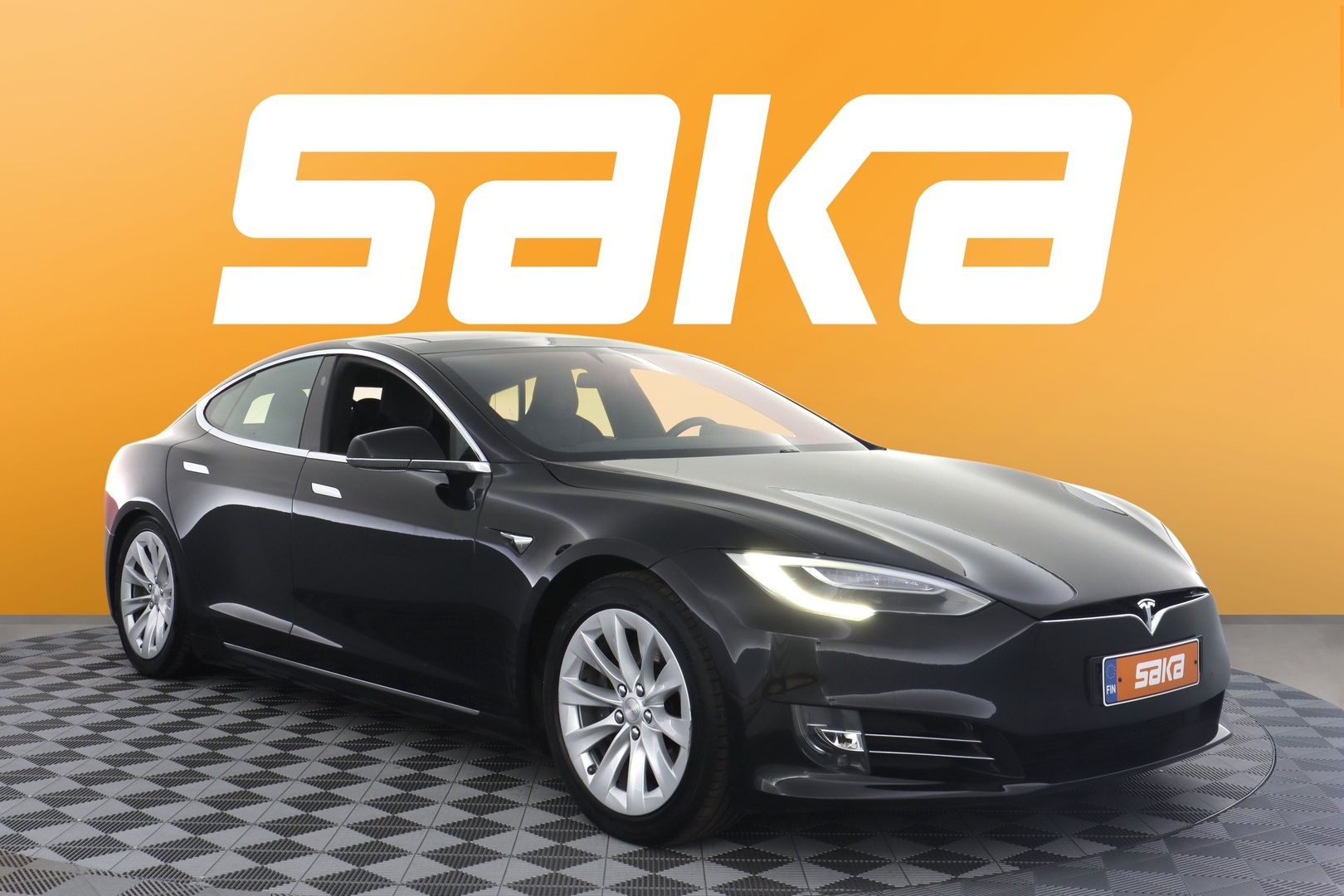 TESLA Model S 2018