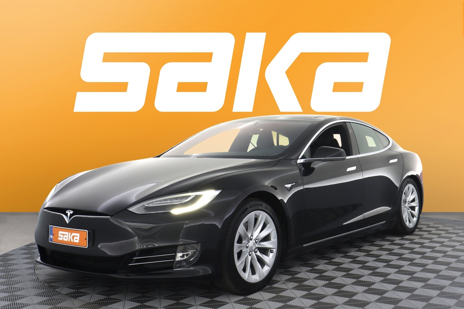 TESLA Model S 2018