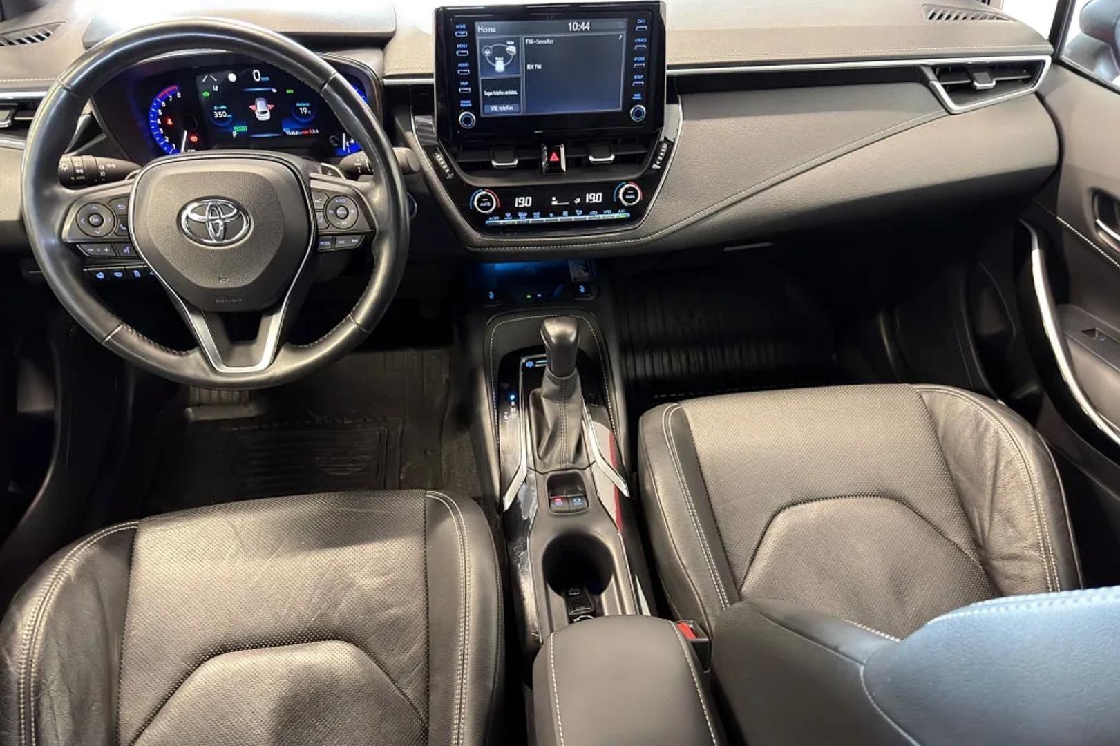 TOYOTA Corolla 2019
