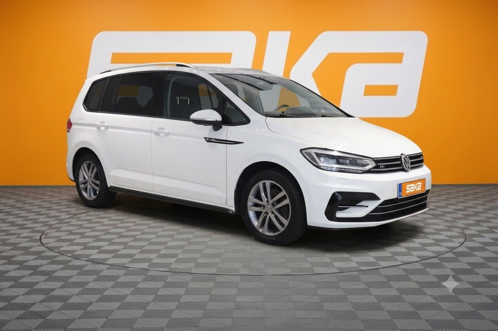 VOLKSWAGEN Touran 2018