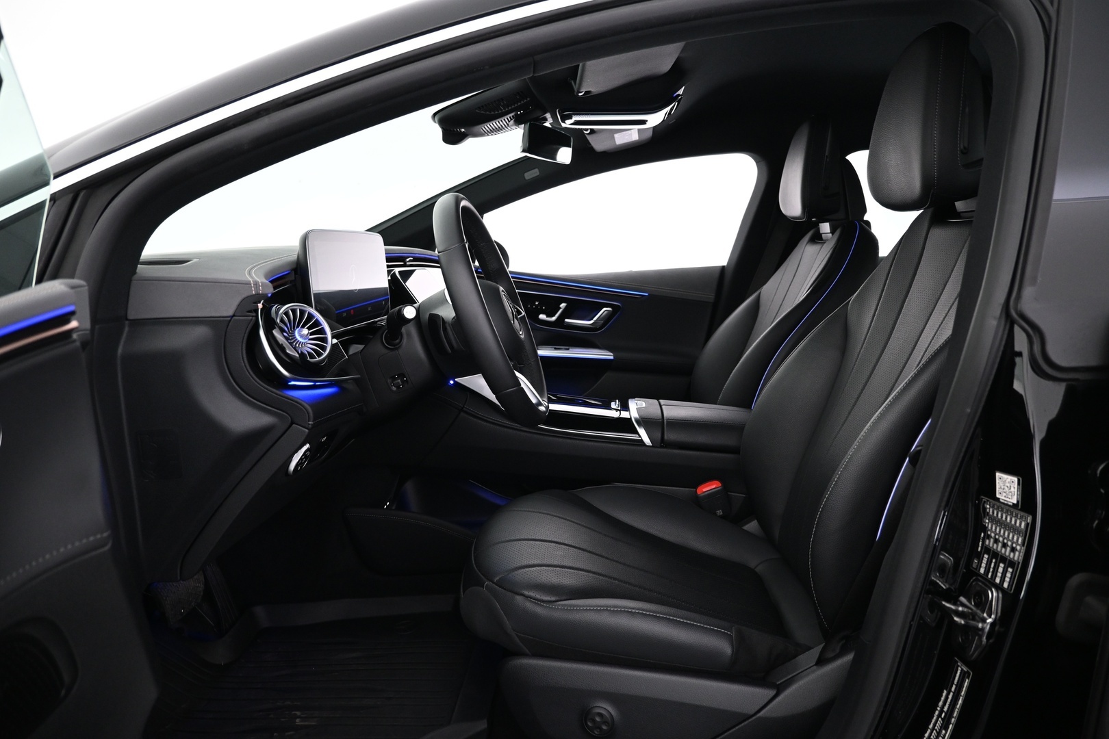 MERCEDES-BENZ EQE 2023