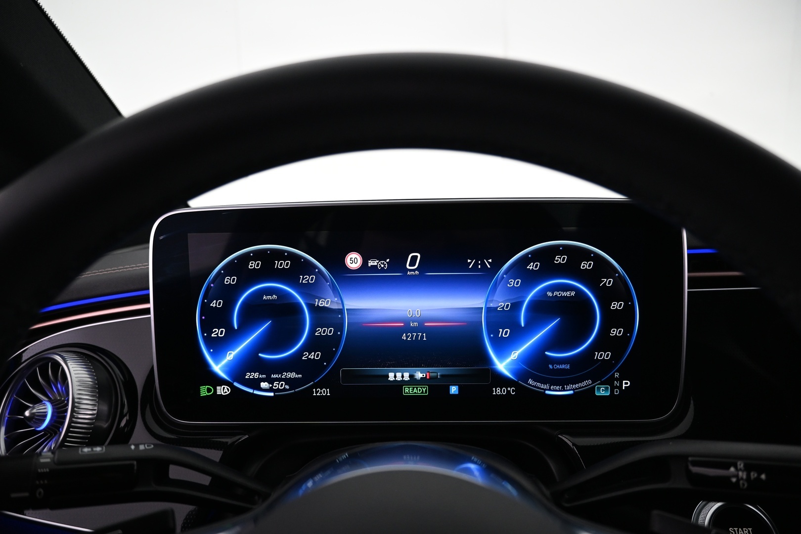 MERCEDES-BENZ EQE 2023