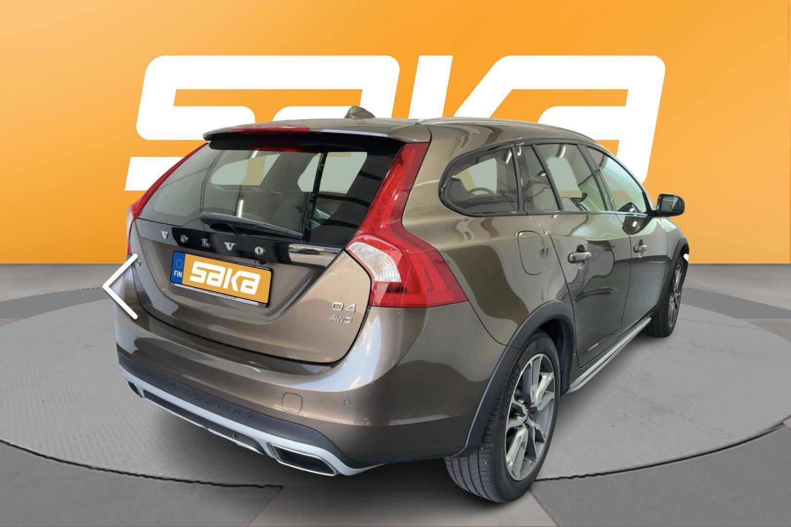 VOLVO V60 Cross Country 2017