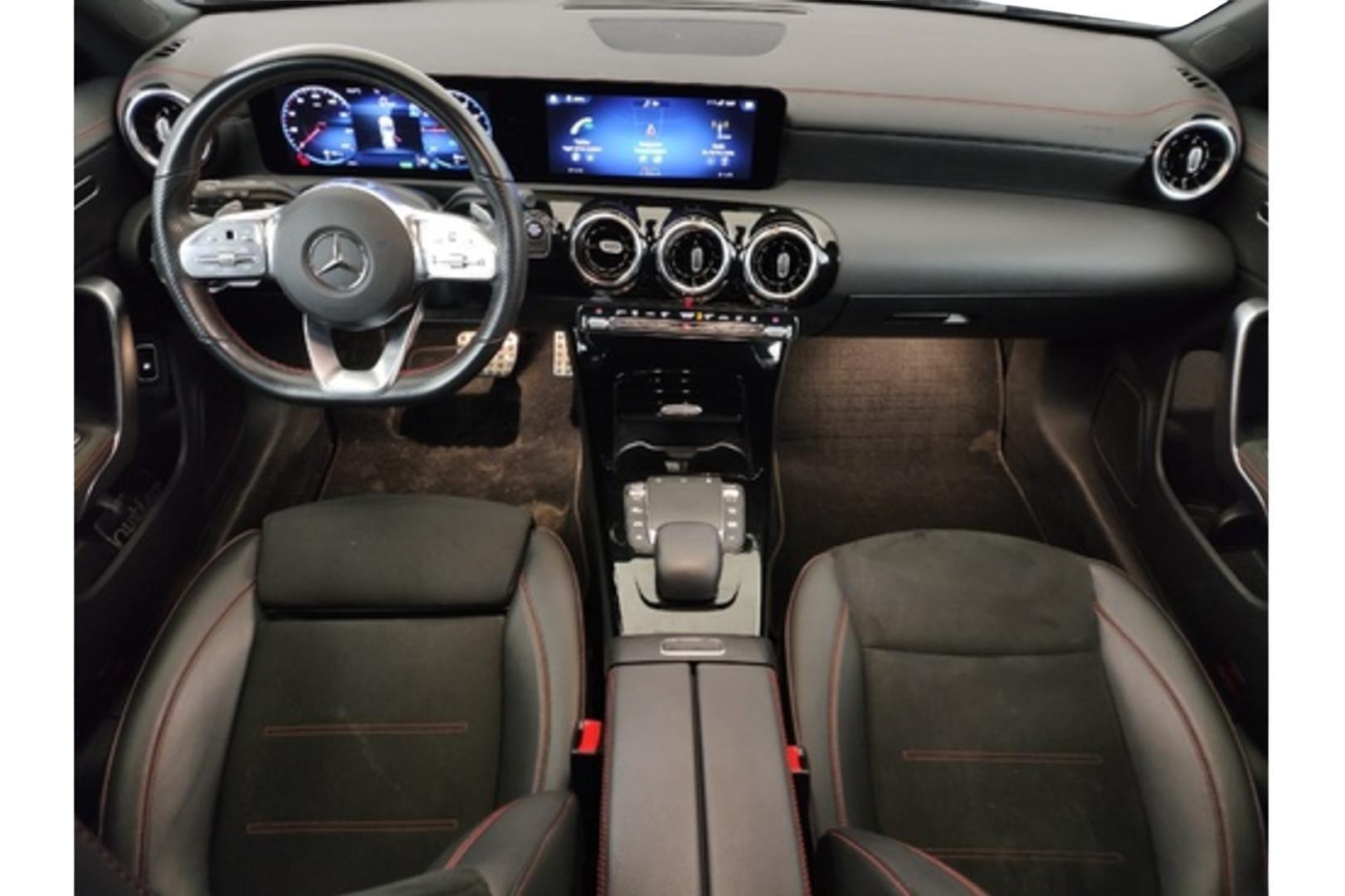 MERCEDES-BENZ CLA 2023