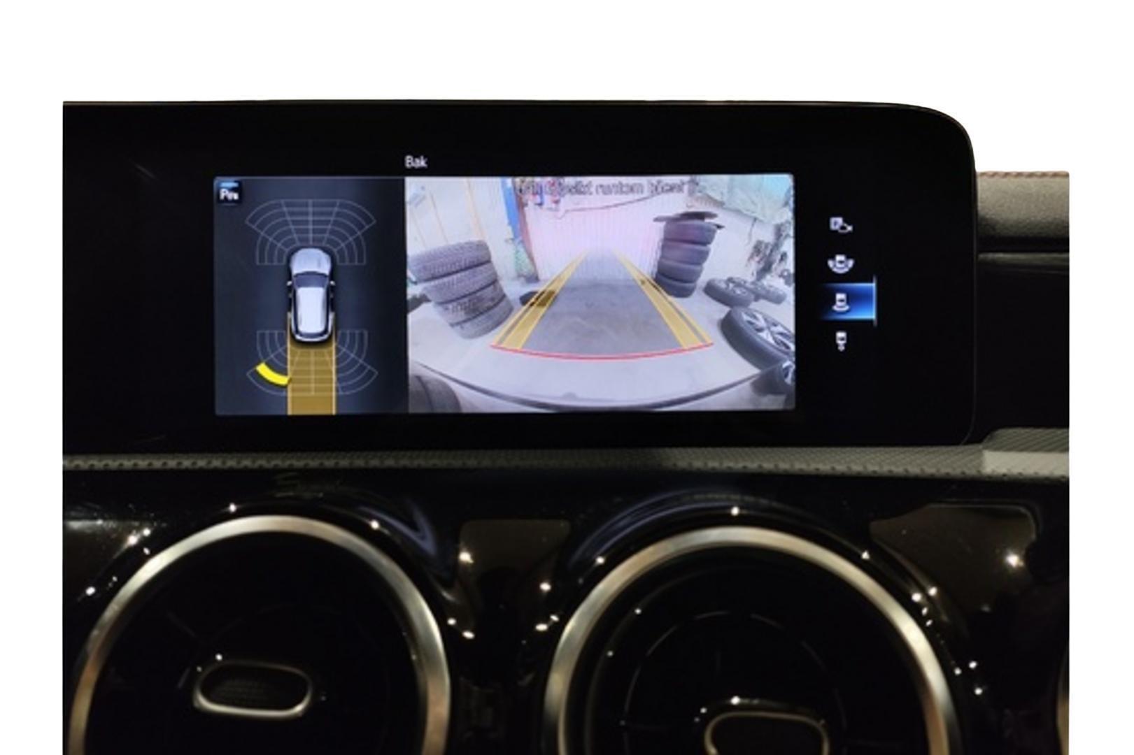 MERCEDES-BENZ CLA 2023