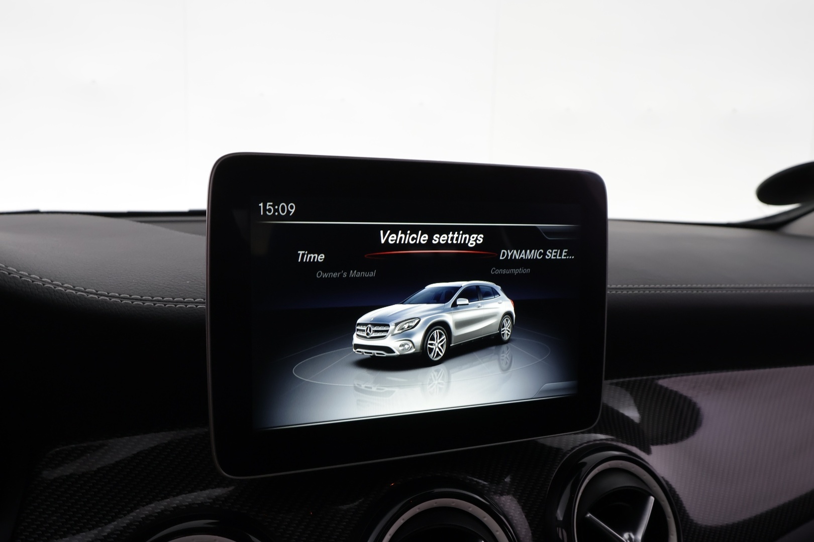 MERCEDES-BENZ GLA 2019