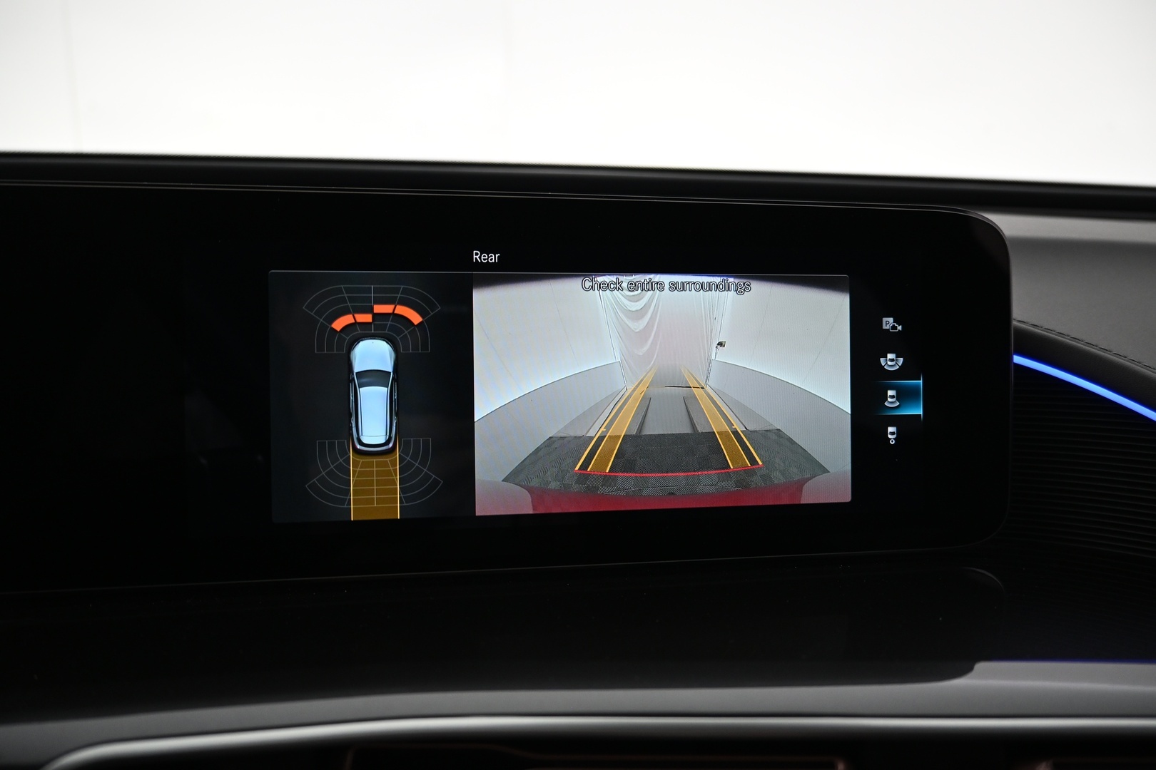 MERCEDES-BENZ EQC 2022