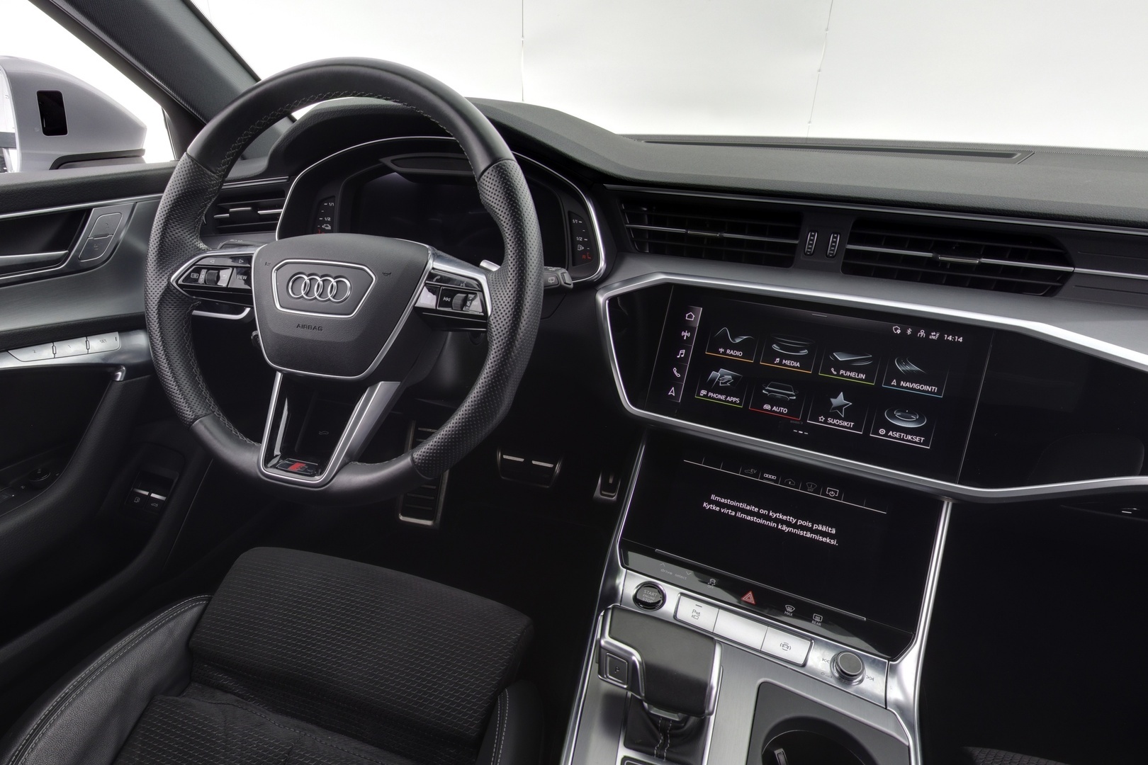 AUDI A6 2021