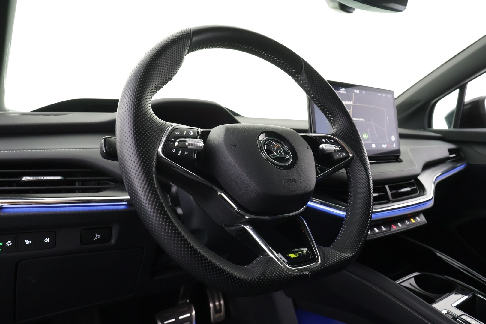 SKODA Enyaq 2023