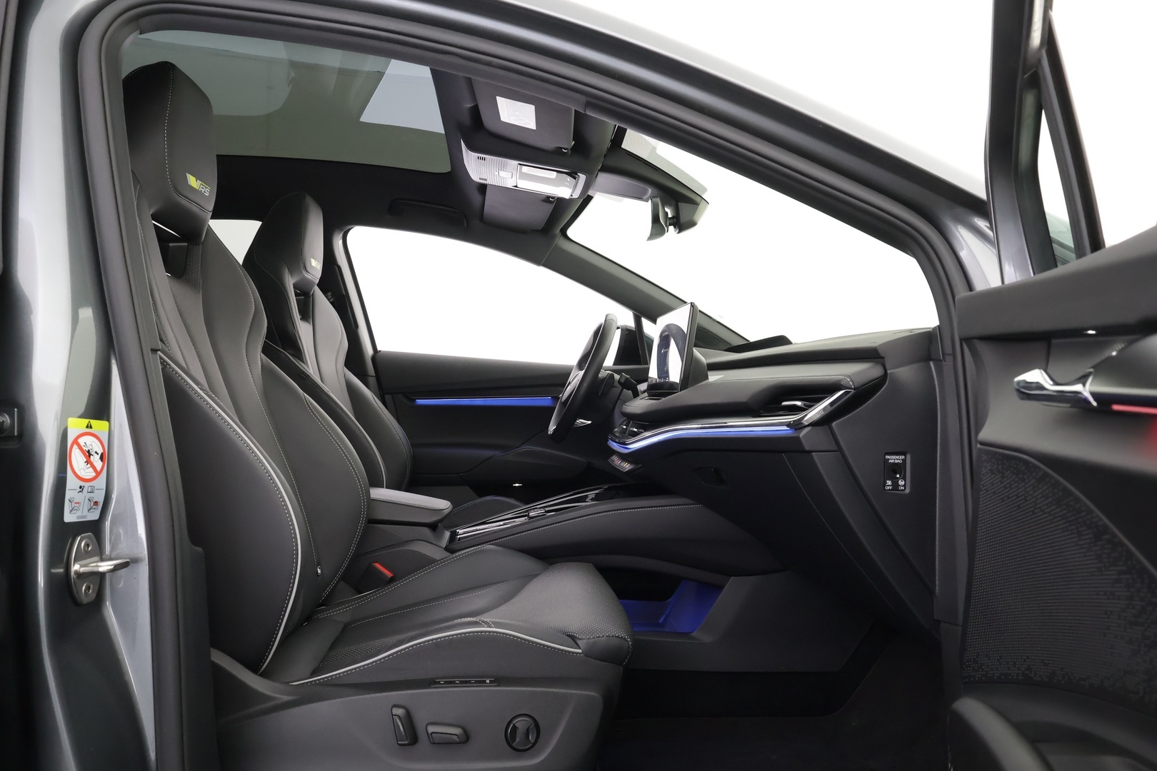 SKODA Enyaq 2023