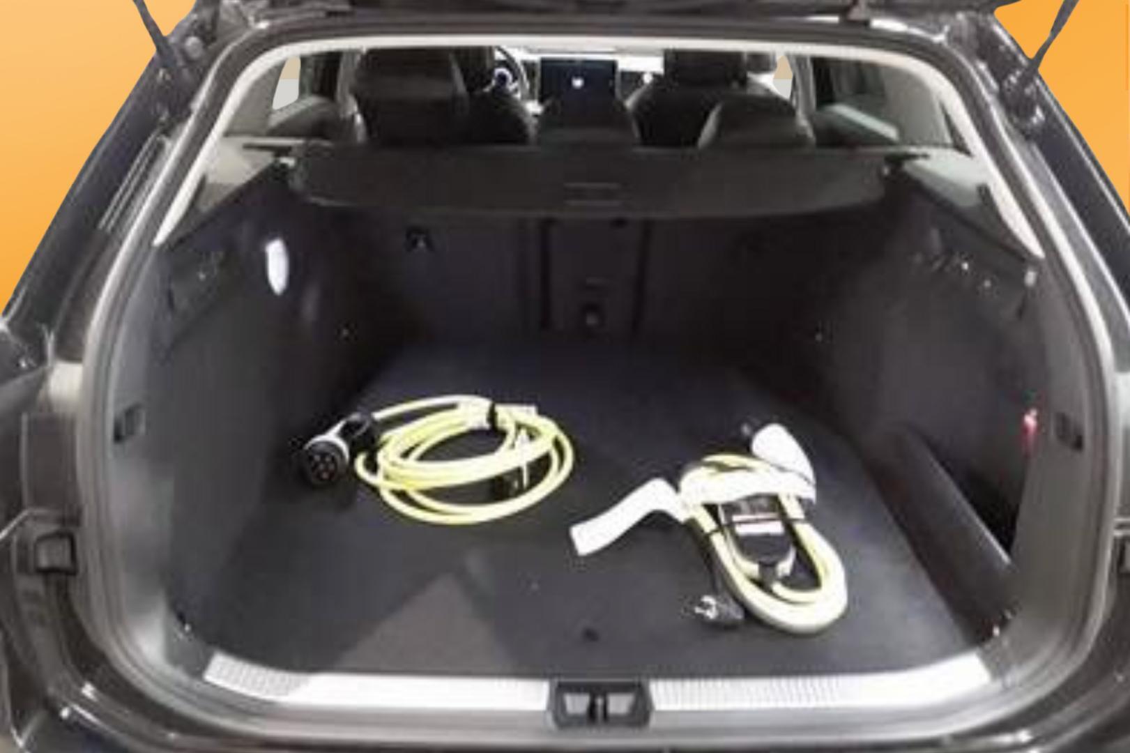 VOLKSWAGEN Passat 2025