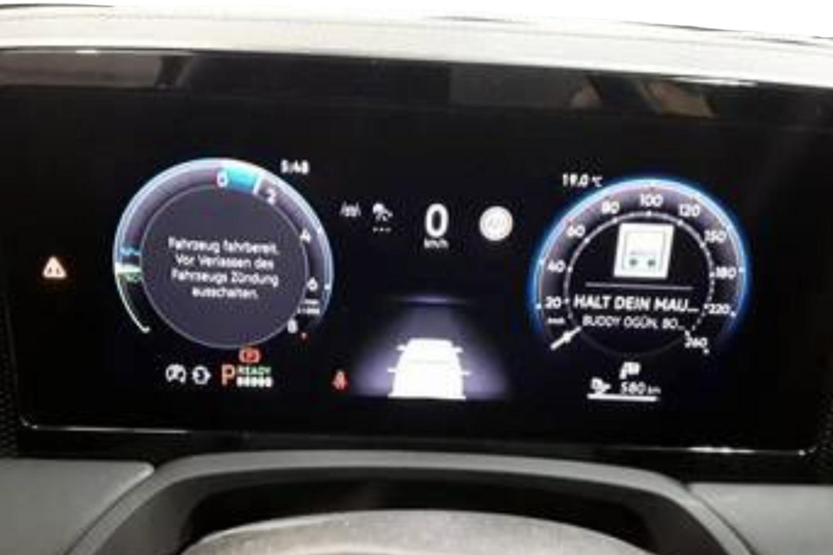 VOLKSWAGEN Passat 2025