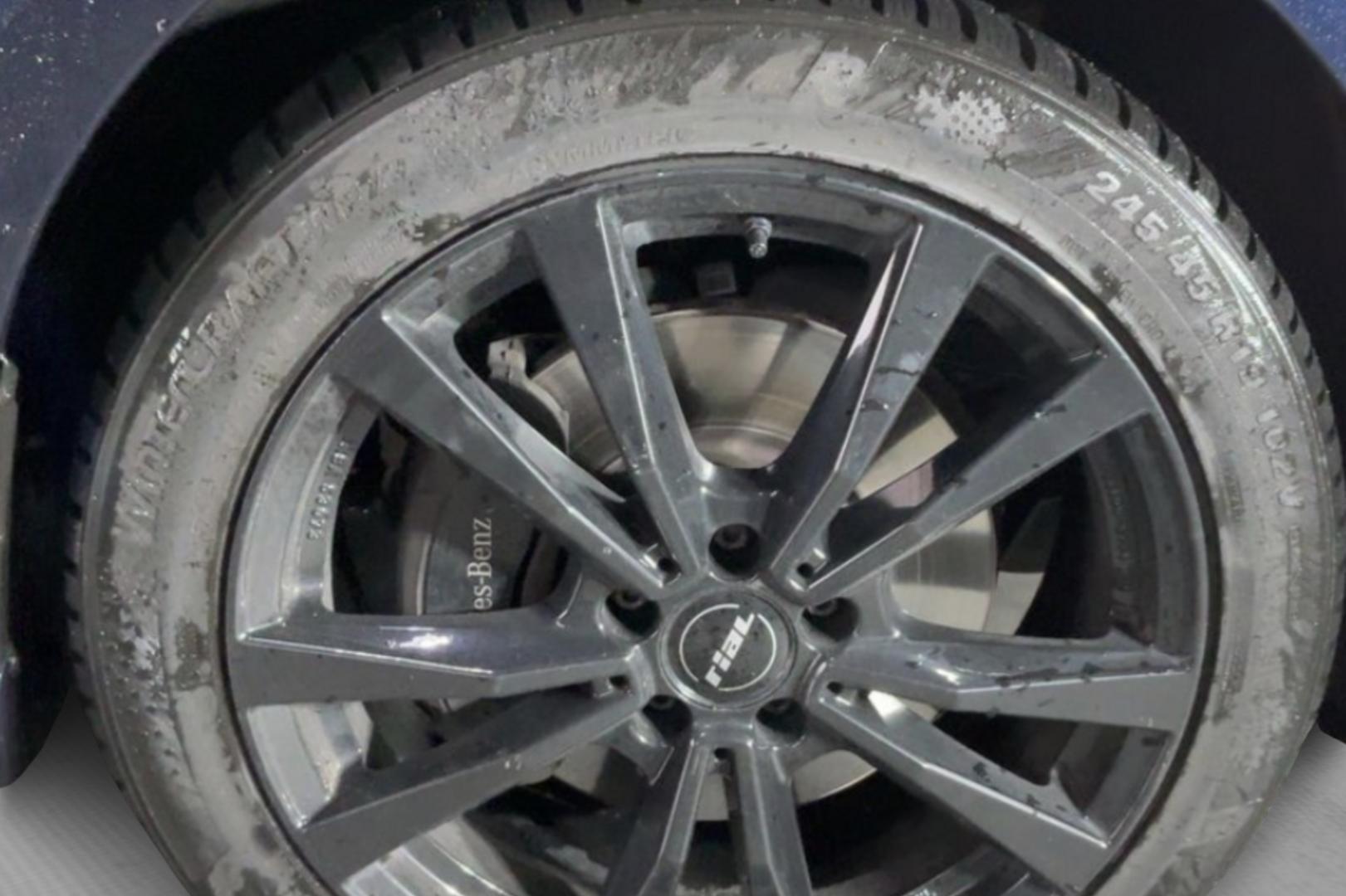 MERCEDES-BENZ V 2019