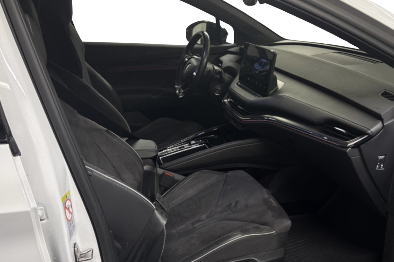 SKODA Enyaq 2023