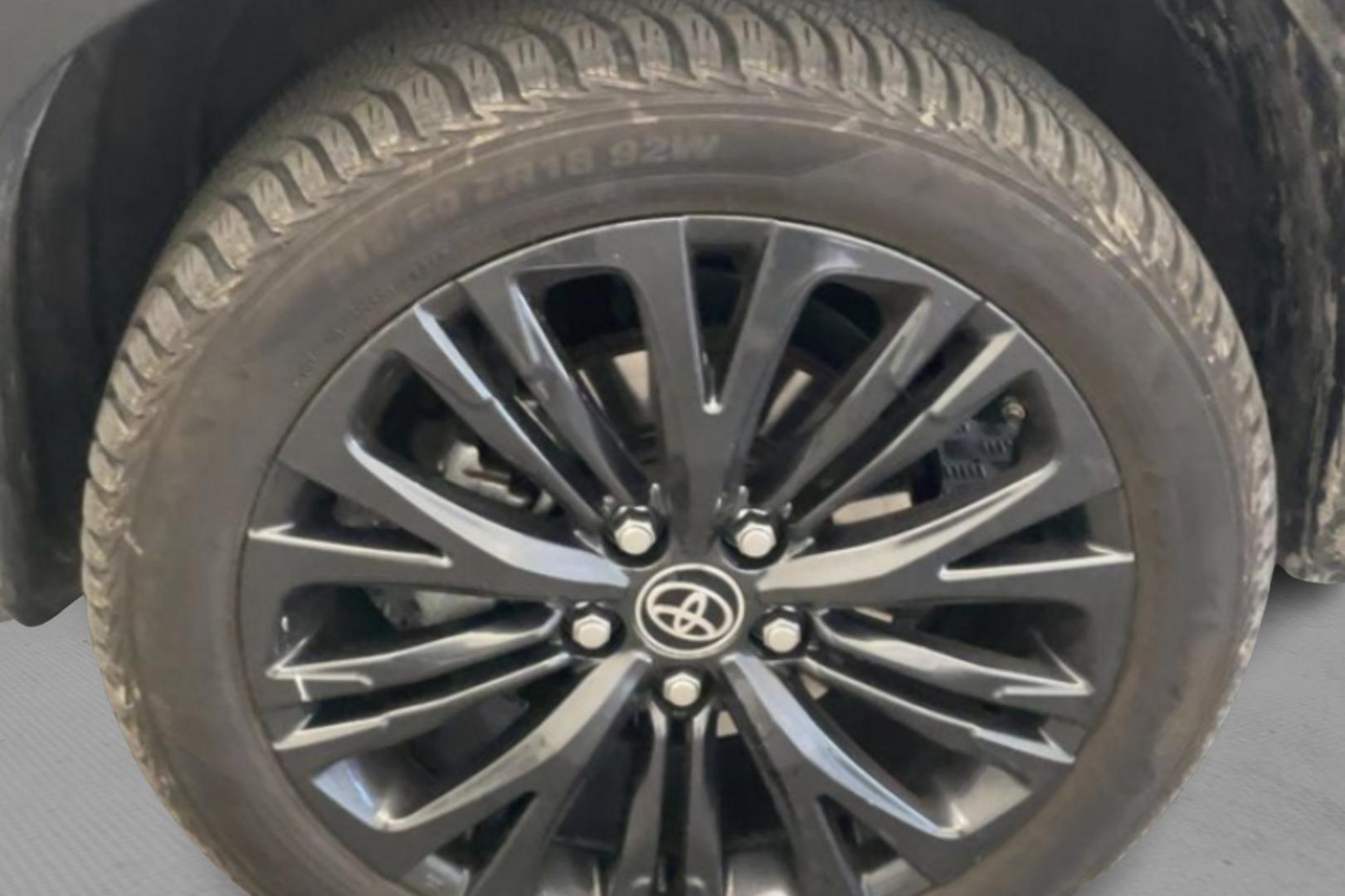 TOYOTA Yaris Cross 2024