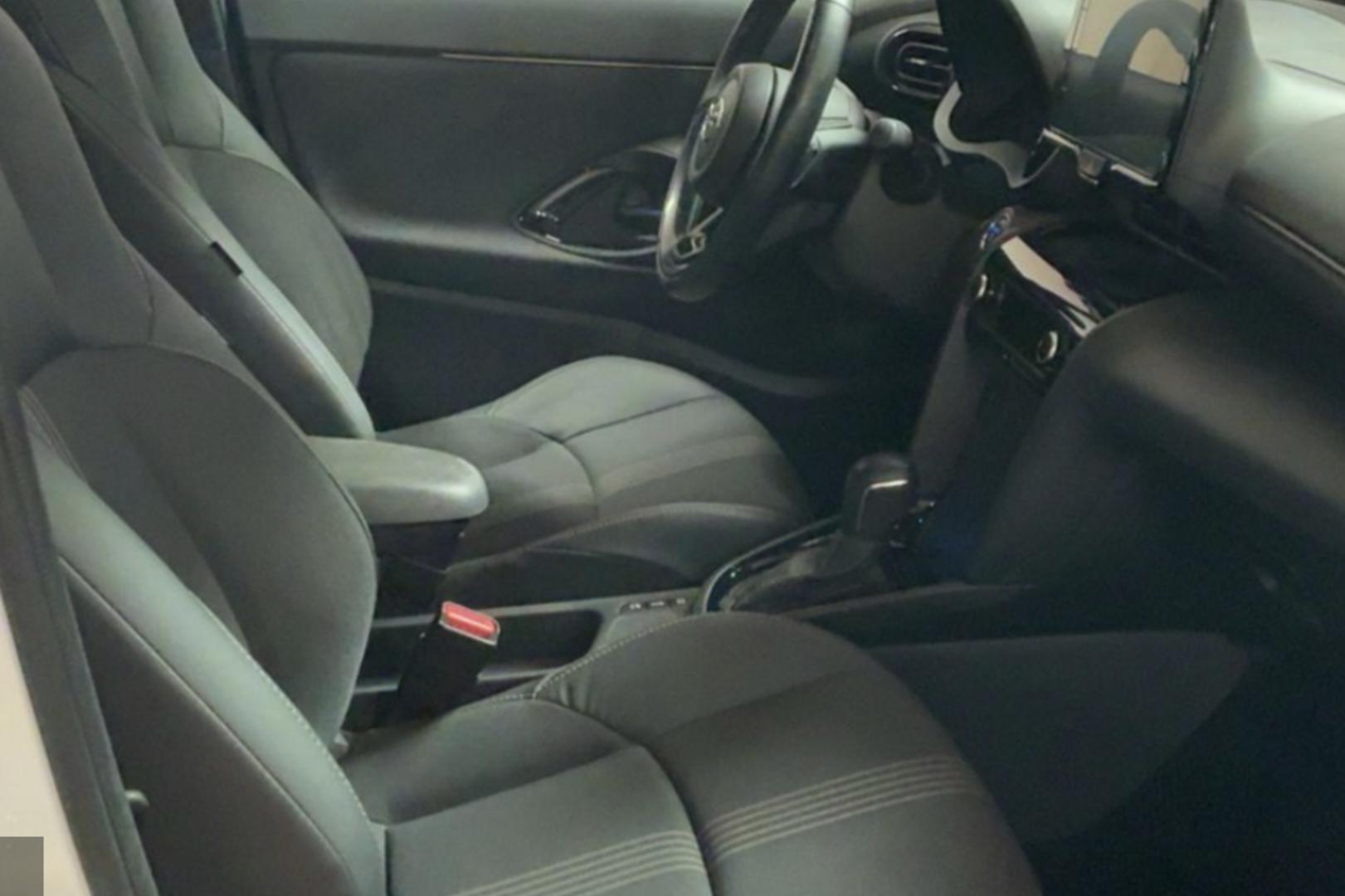 TOYOTA Yaris Cross 2022