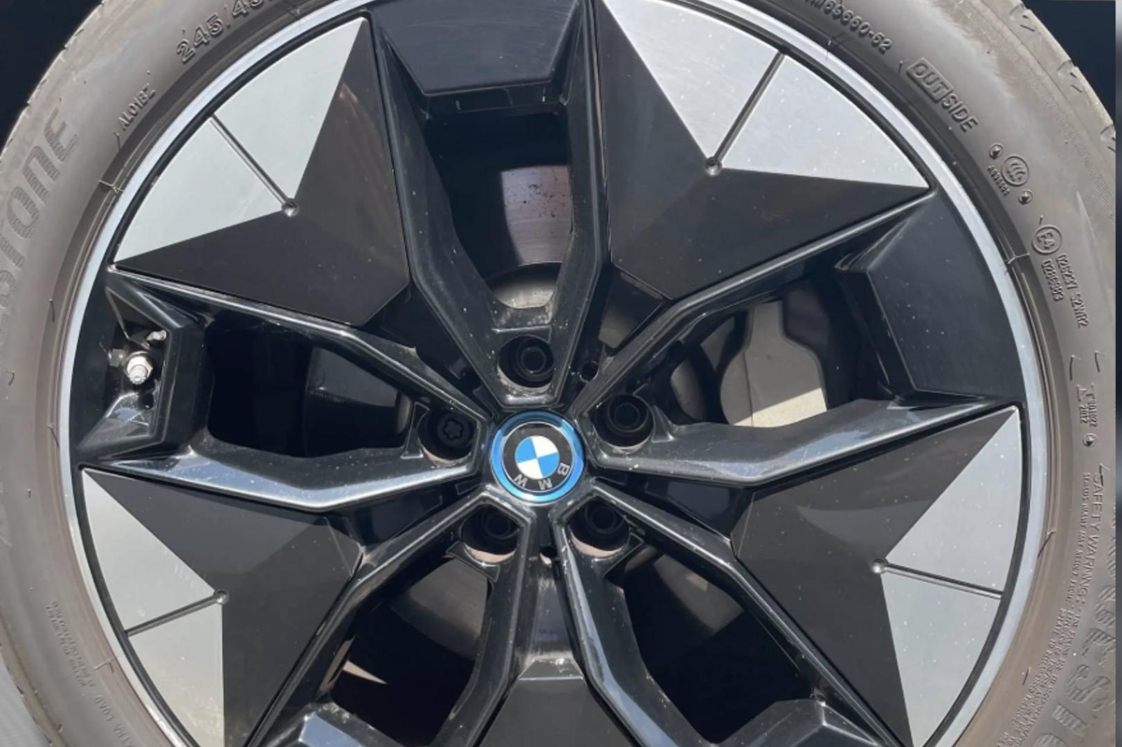 BMW iX3 2021