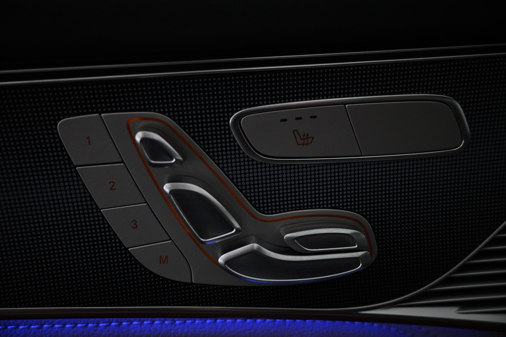 MERCEDES-BENZ EQC 2023