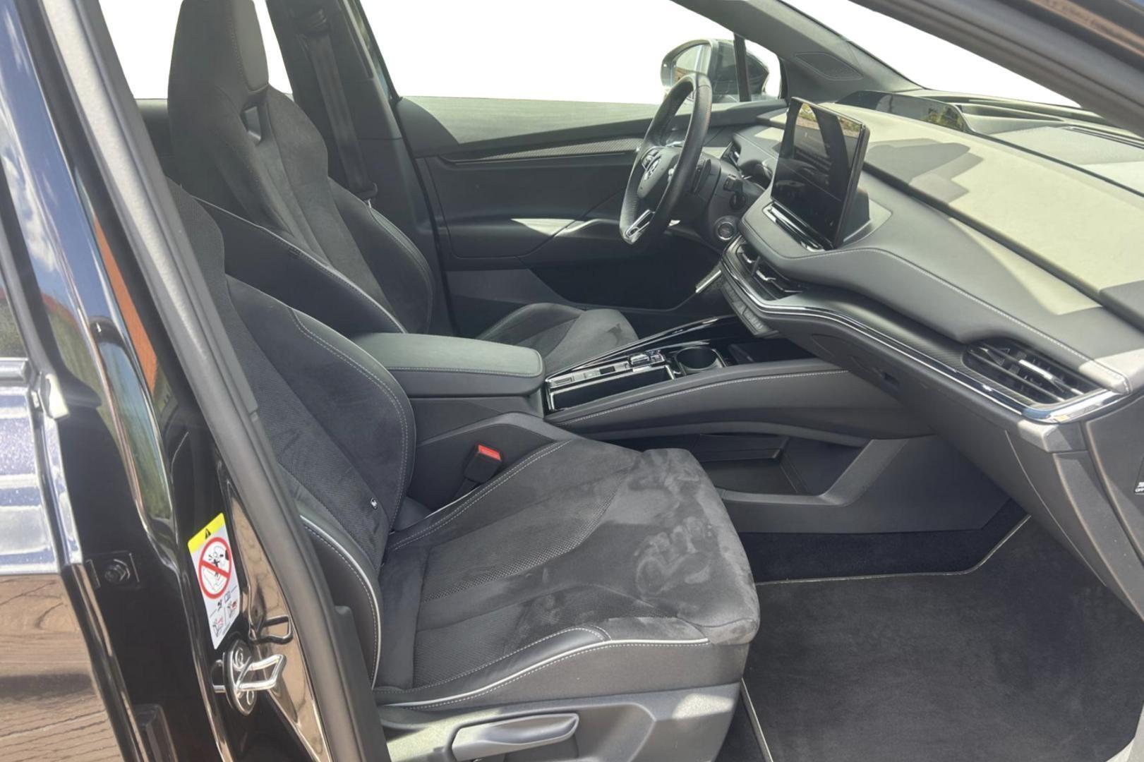 SKODA Enyaq 2023