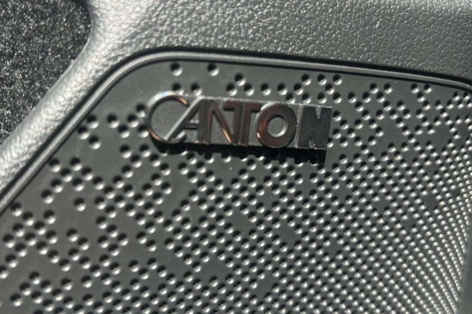 SKODA Enyaq 2023