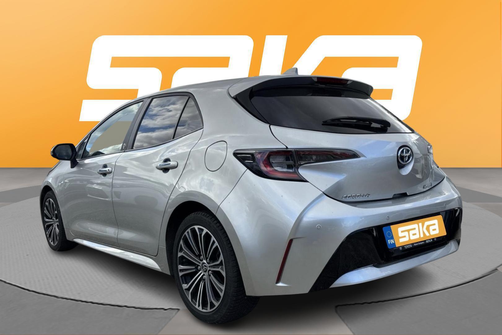 TOYOTA Corolla 2023