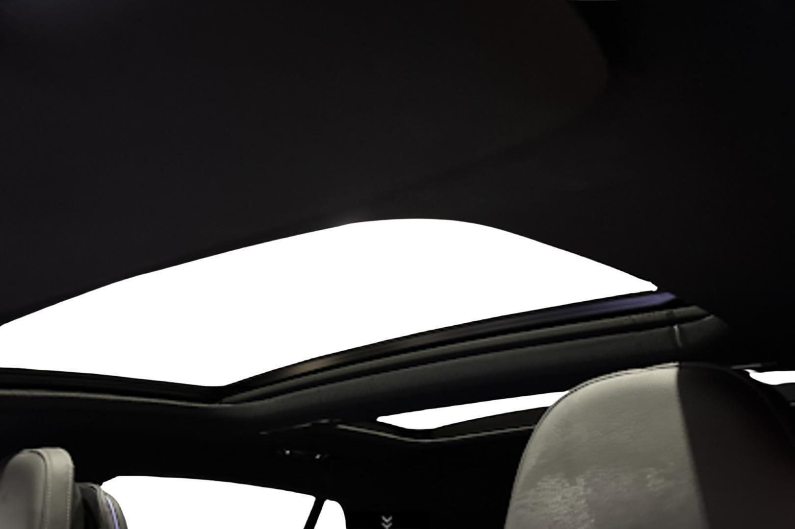 MERCEDES-BENZ EQS 2025