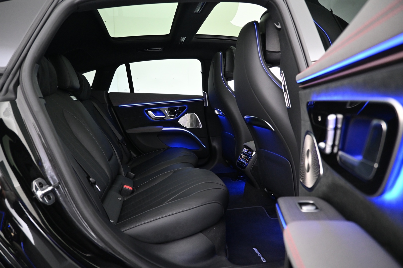 MERCEDES-BENZ EQS 2025