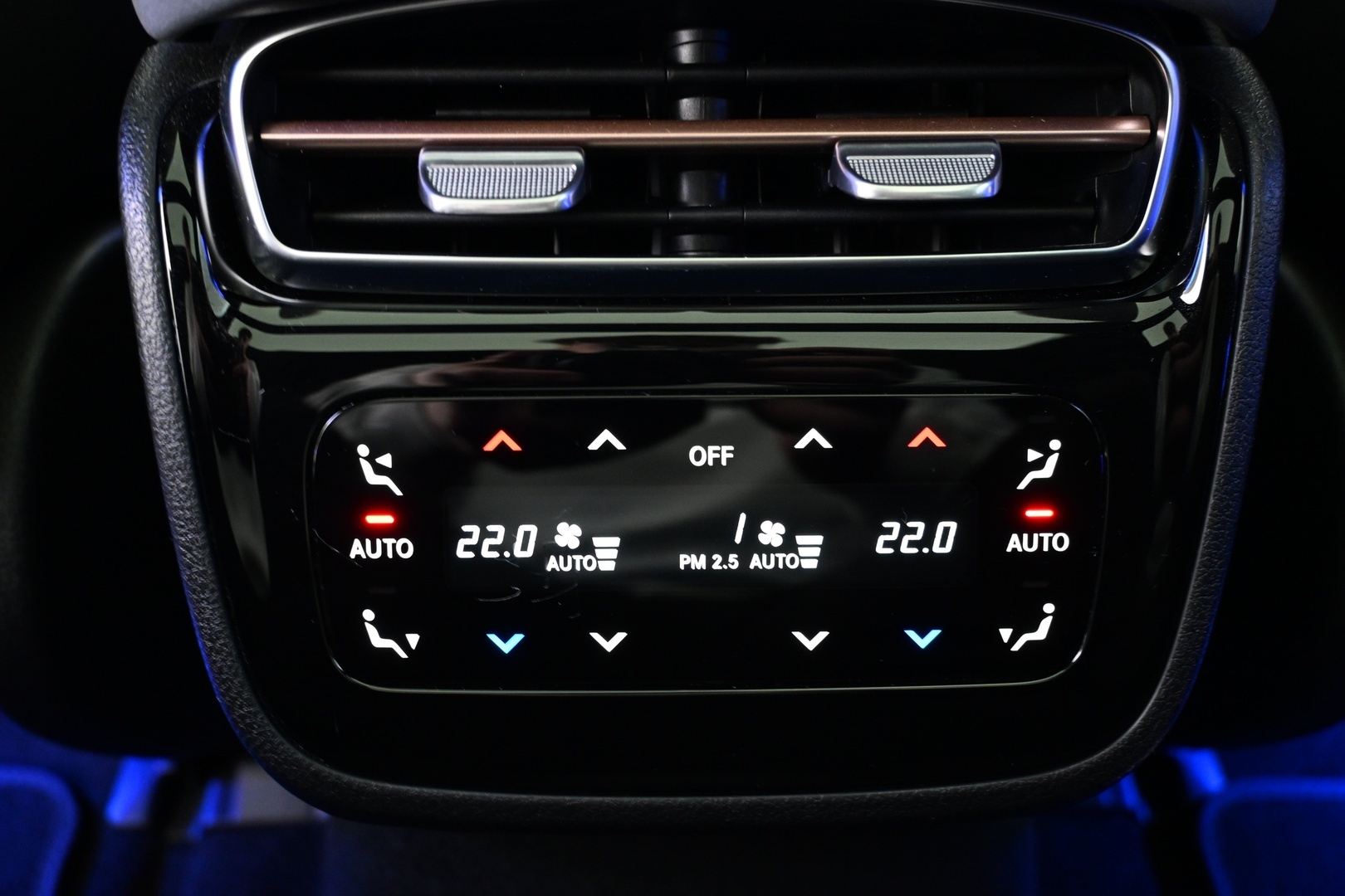 MERCEDES-BENZ EQS 2025