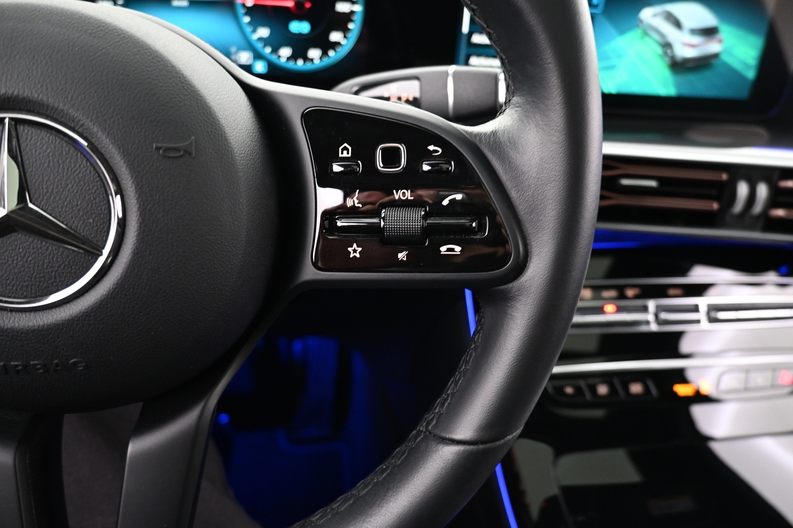 MERCEDES-BENZ EQC 2023