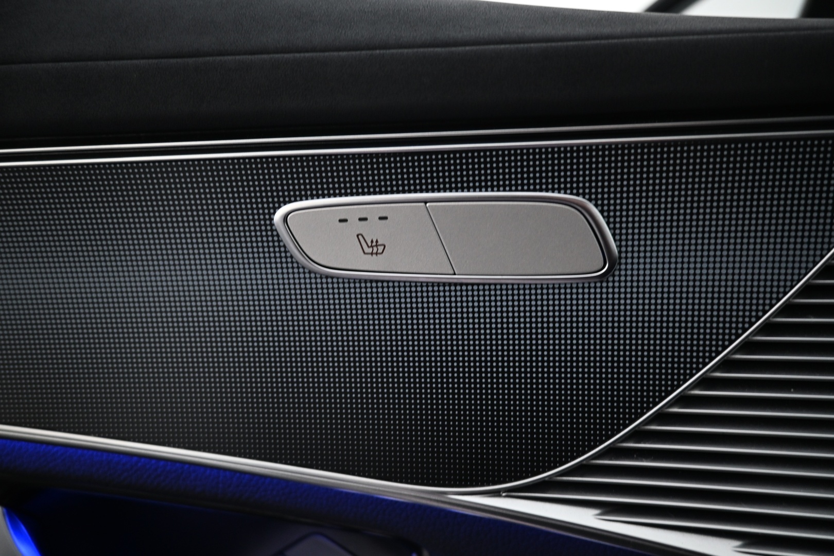 MERCEDES-BENZ EQC 2023