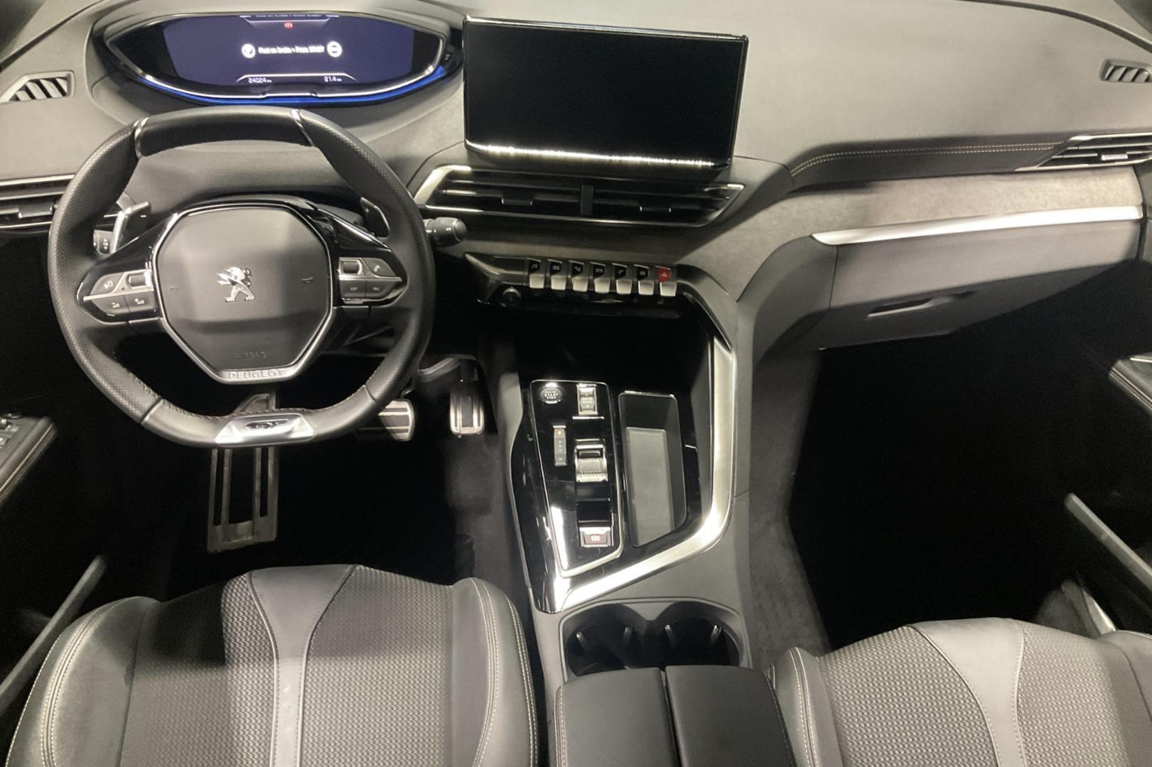 PEUGEOT 5008 2023
