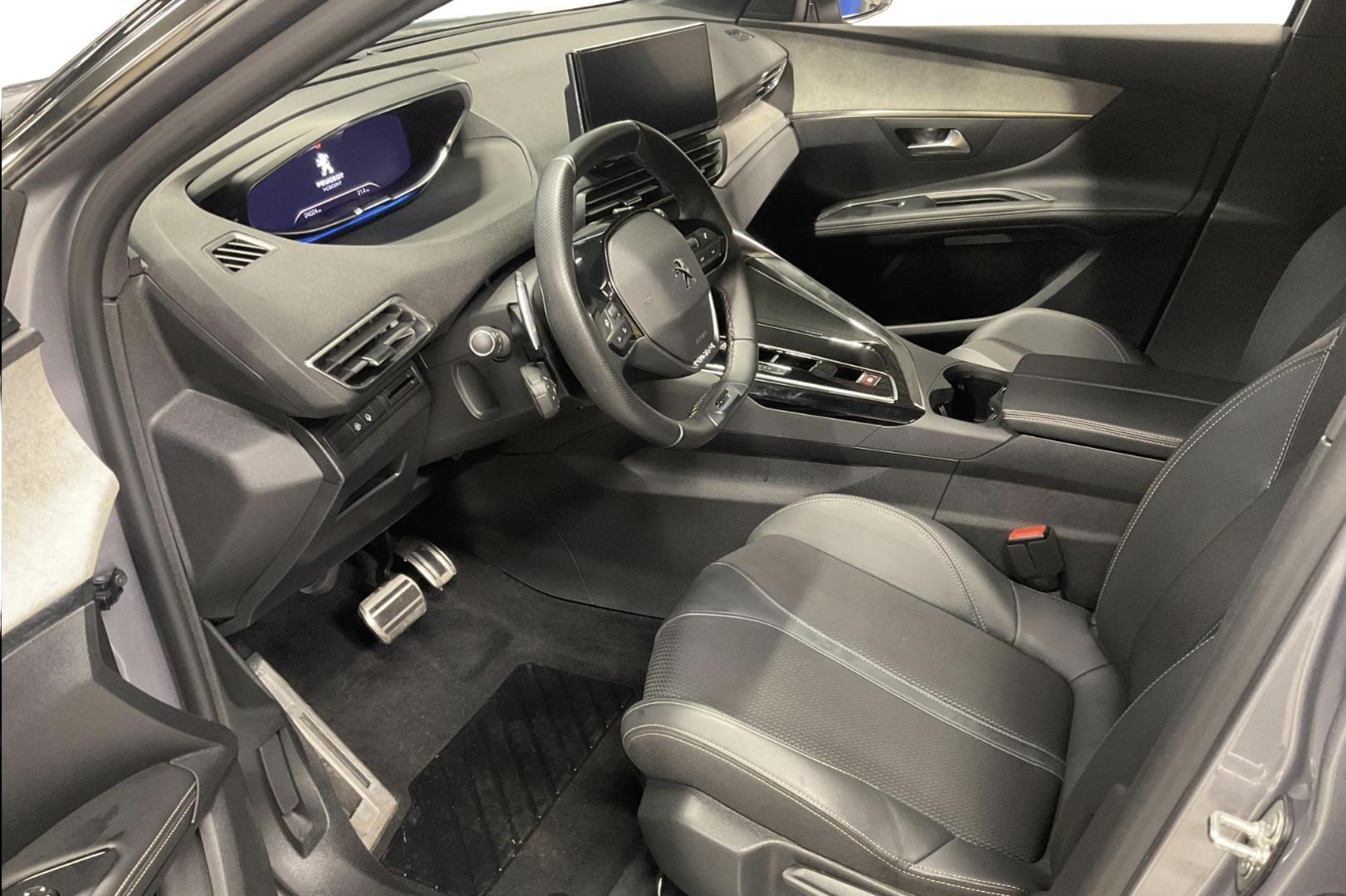 PEUGEOT 5008 2023