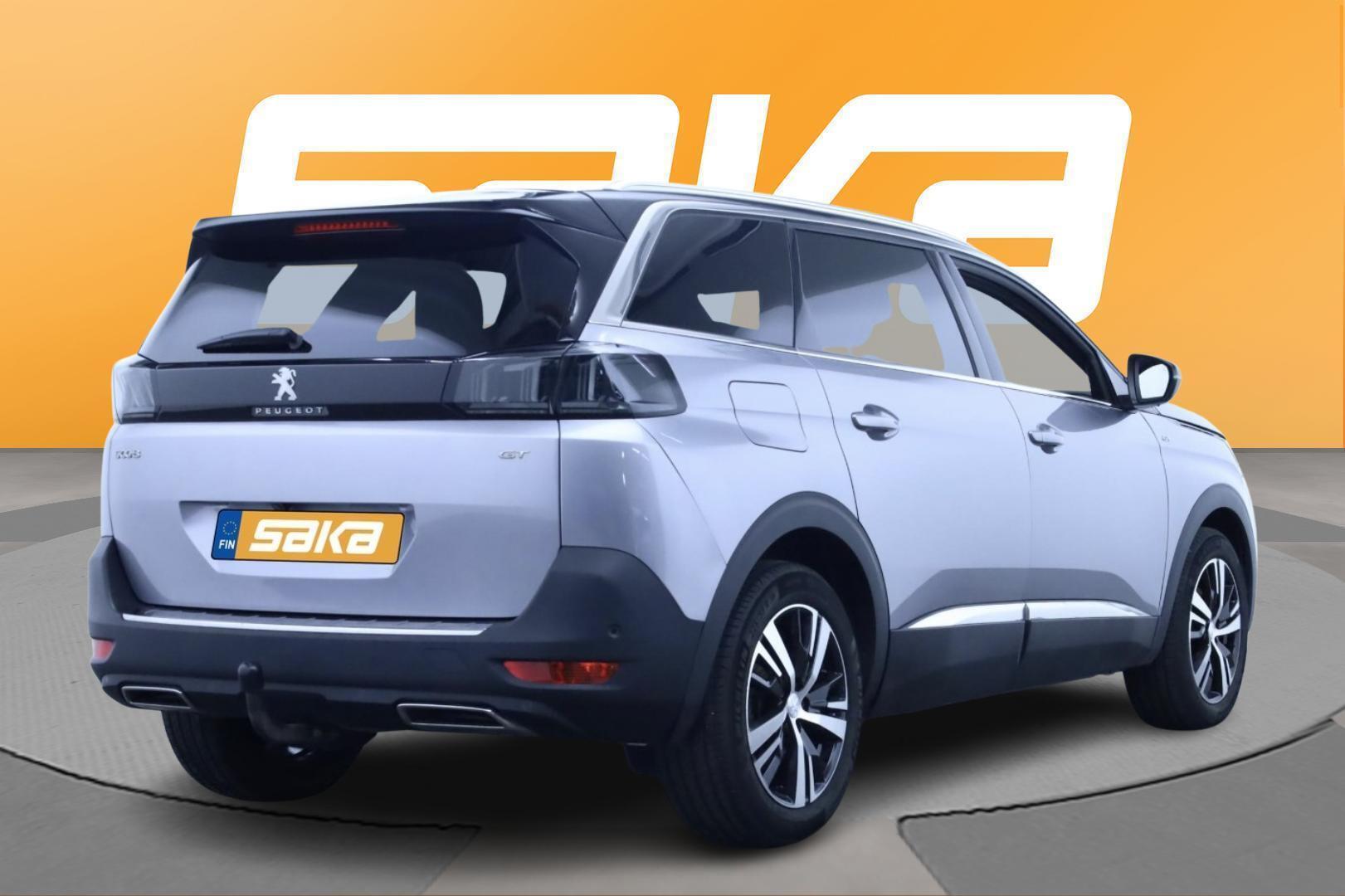 PEUGEOT 5008 2023