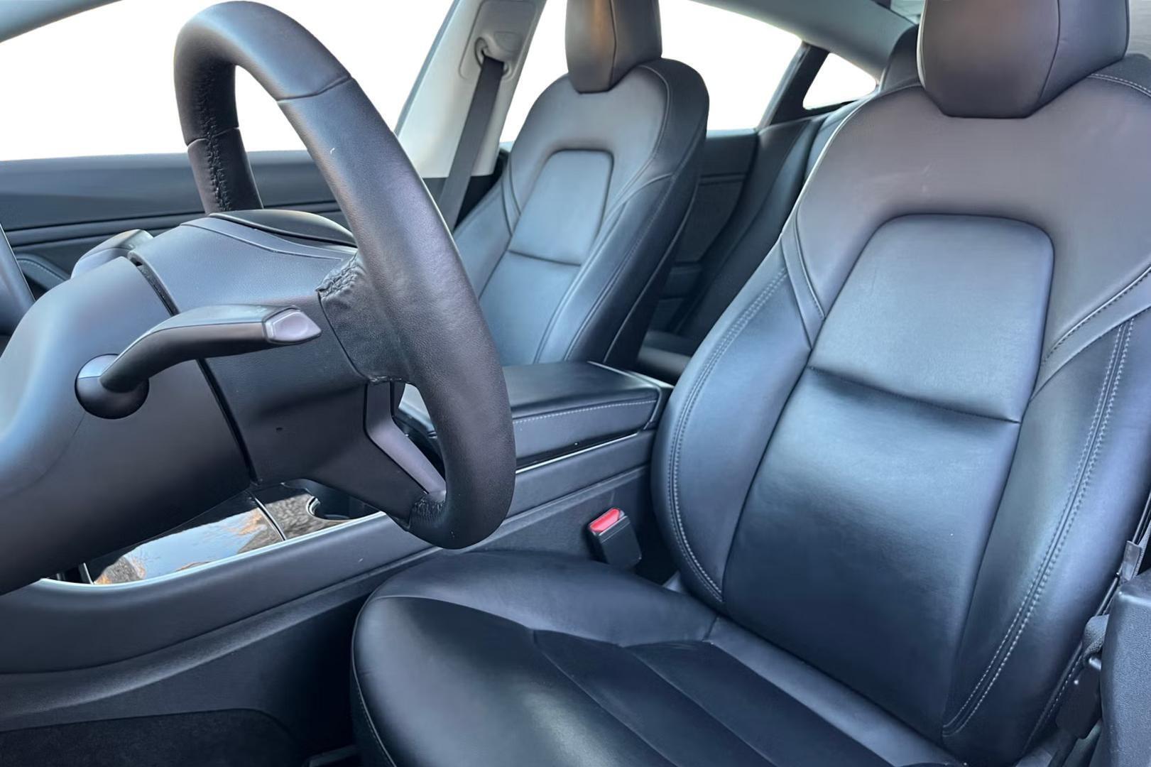 TESLA Model 3 2020