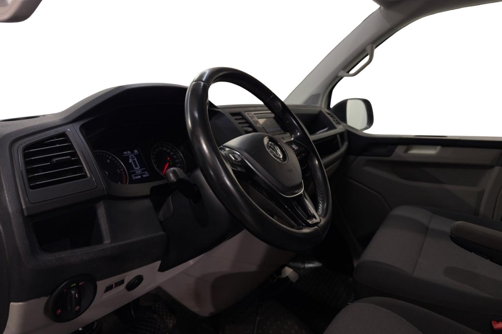 VOLKSWAGEN Transporter 2019