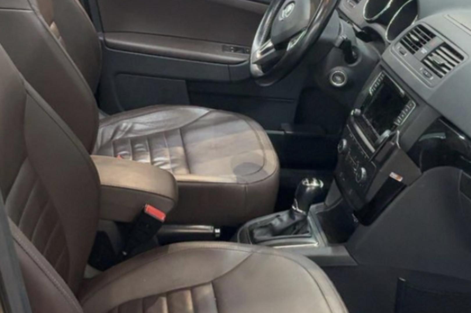 SKODA Yeti 2015