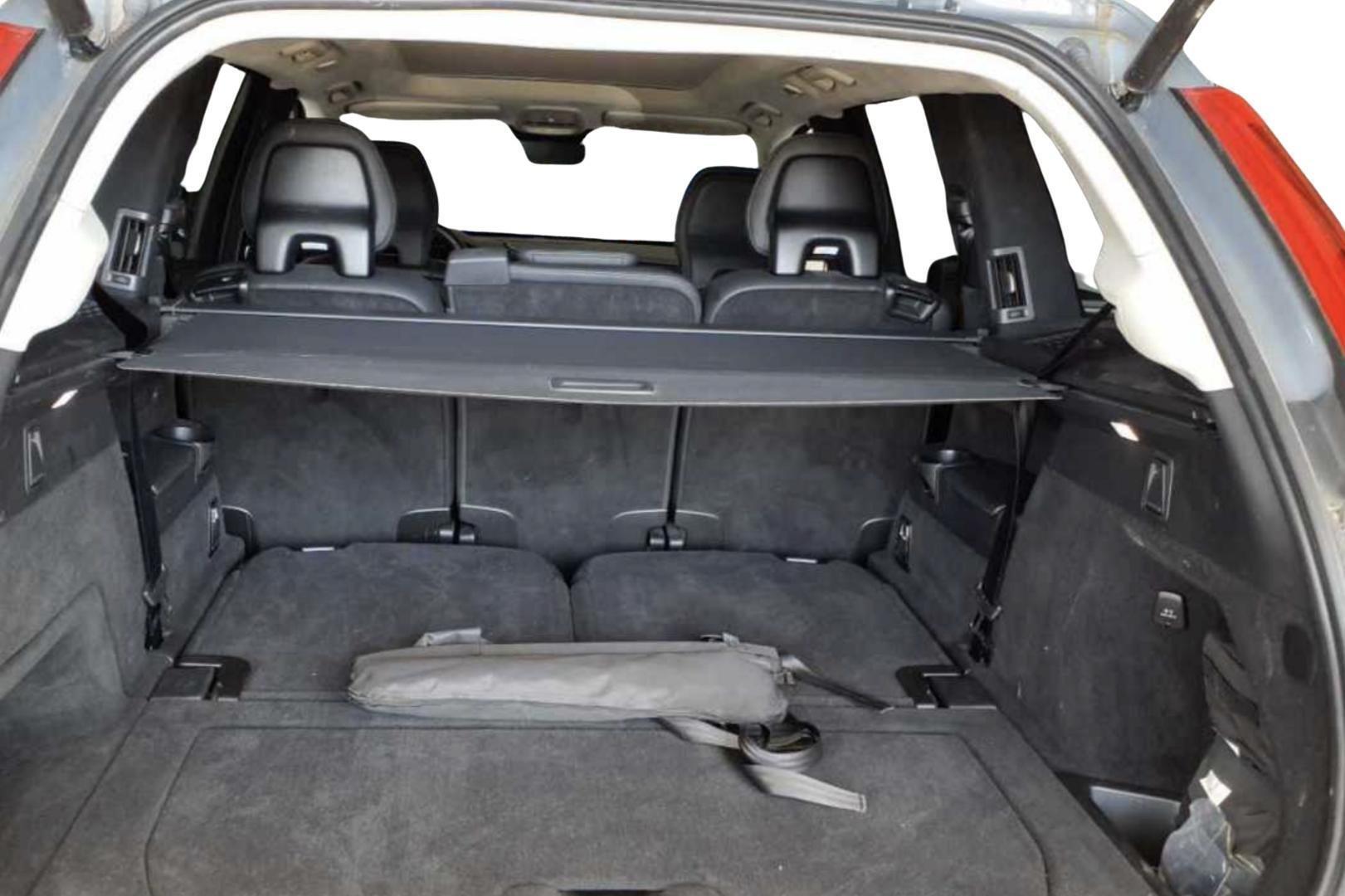 VOLVO XC90 2023
