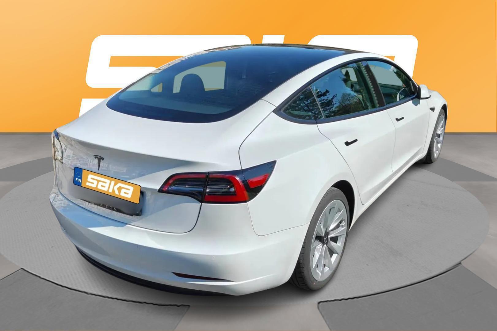 TESLA Model 3 2023