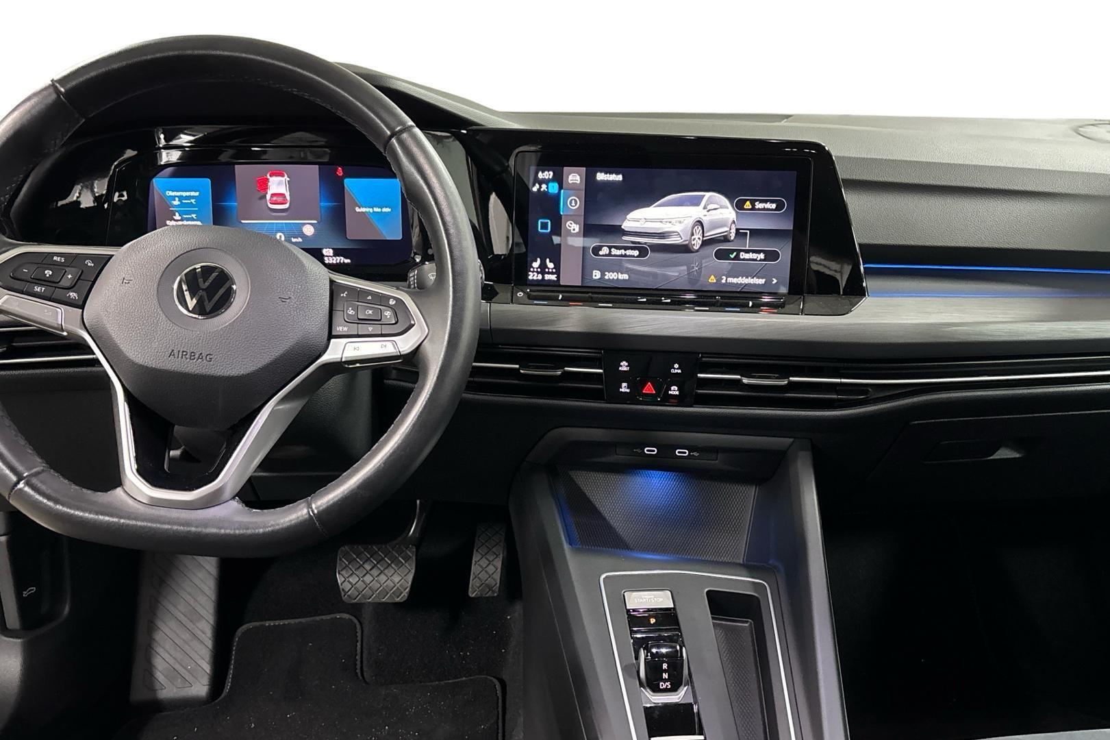 VOLKSWAGEN Golf 2021