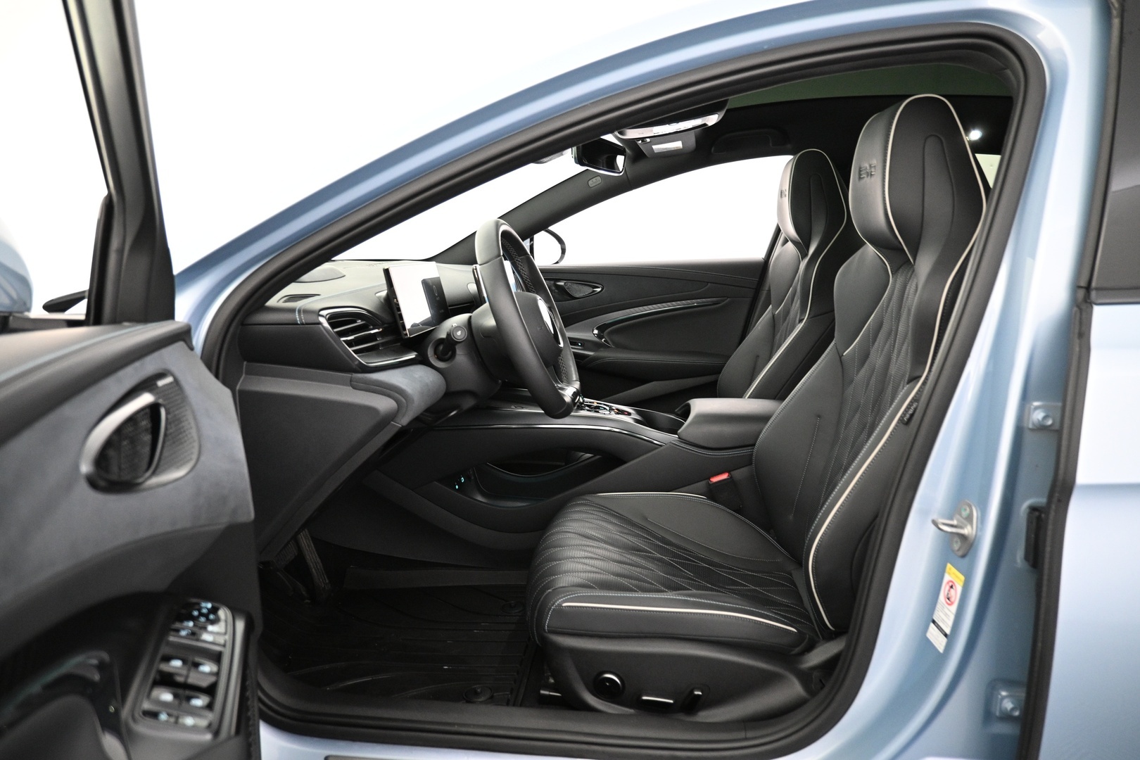 BYD SEAL 2025